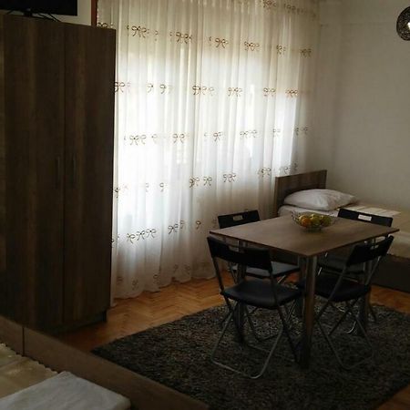 Apartments Struga Bagian luar foto