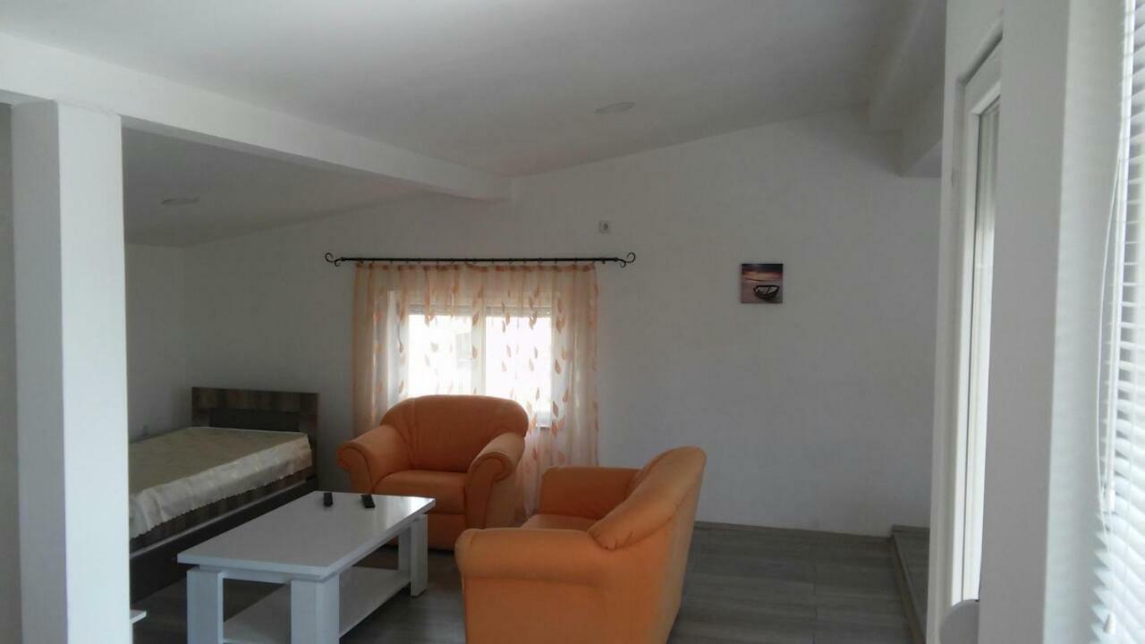 Apartments Struga Bagian luar foto